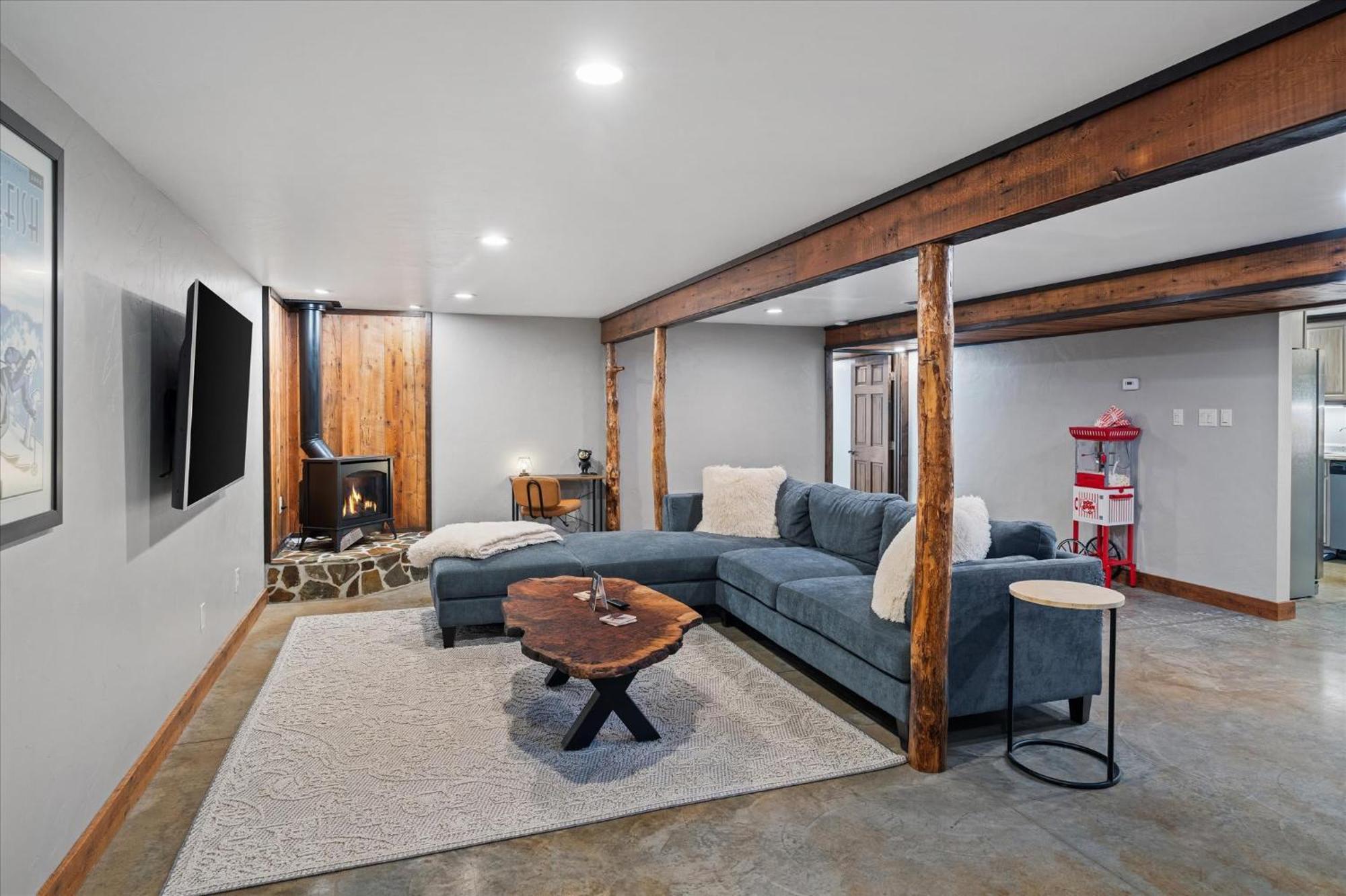 River'S Edge Riverfront With Hot Tub Sauna & Game Room Kalispell Exterior photo